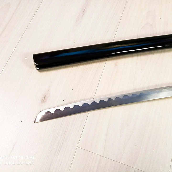 Катана красно - черная цуба ромб 102 см.